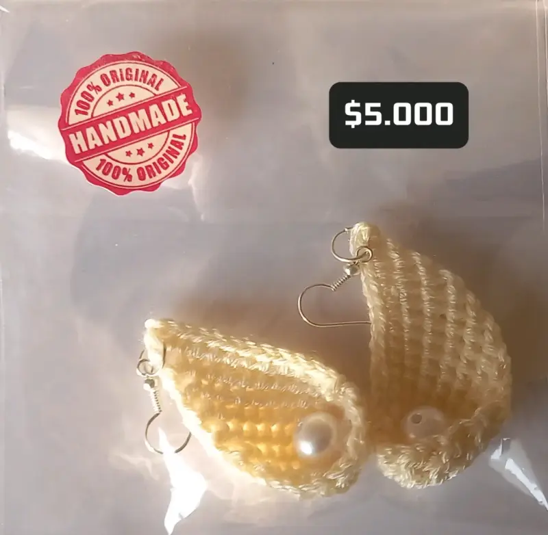 Aros tejidos a mano con perlas