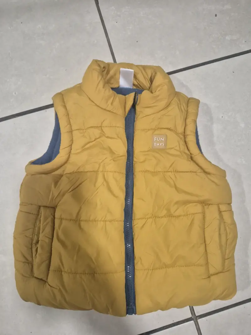 Parka sin mangas 9 meses