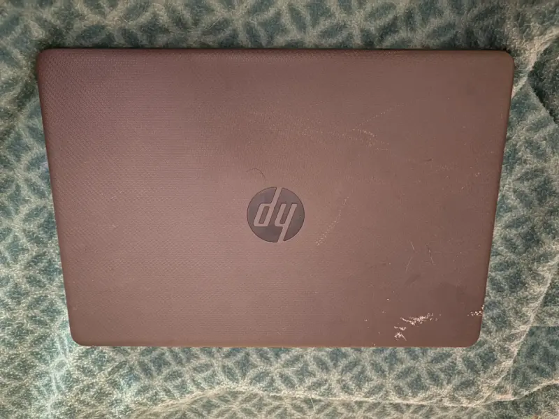 Laptop HP en buen estado - 1