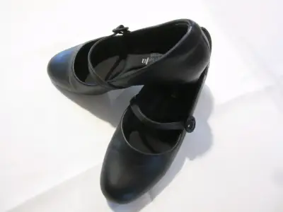 Zapatos negros con correa Chalada - miniatura 1