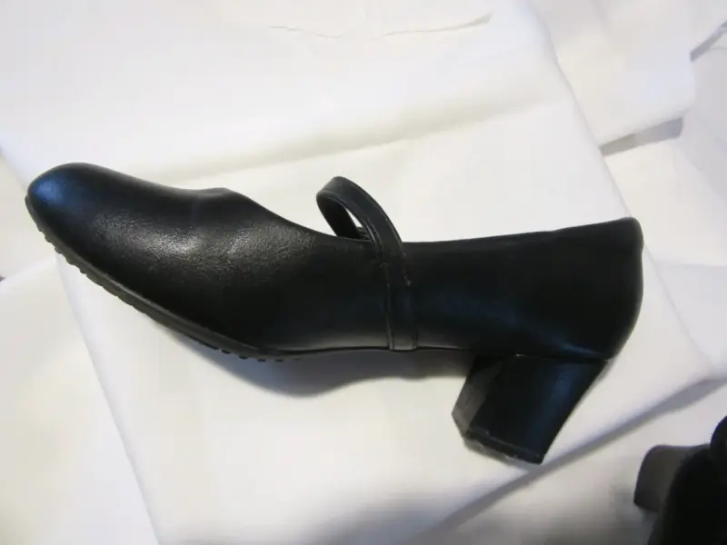 Zapatos negros con correa Chalada - 3