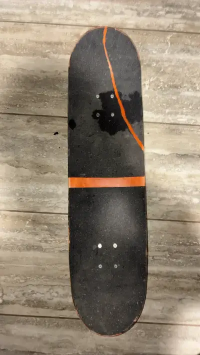 Skateboard Wall Ride con diseño de banana - miniatura 2