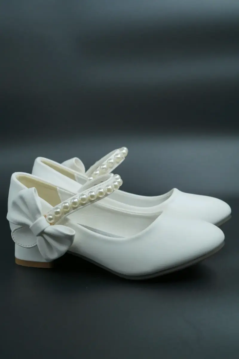 Zapatos blancos de niña con perlas y lazo - 3