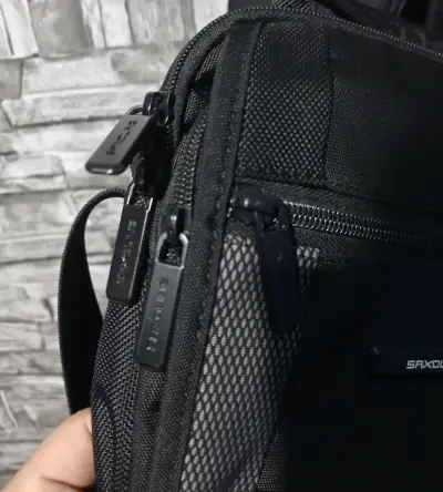 Bolso bandolera negro marca Saxoline original - miniatura 3