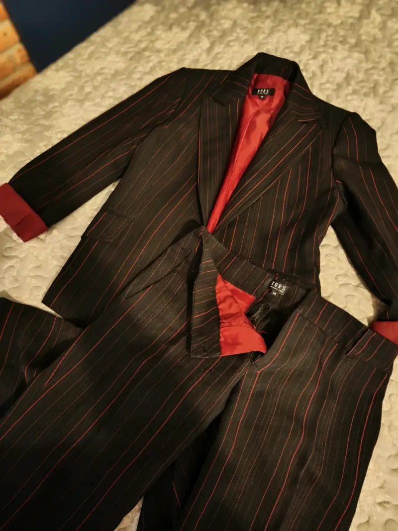 Traje de tela - 2