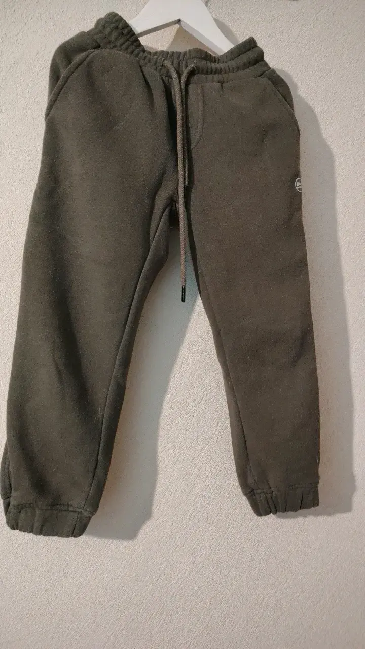 Pantalones de buzo verde para niños