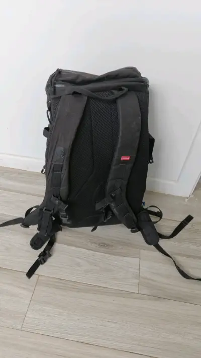Mochila negra Nixon 45 lt - miniatura 3