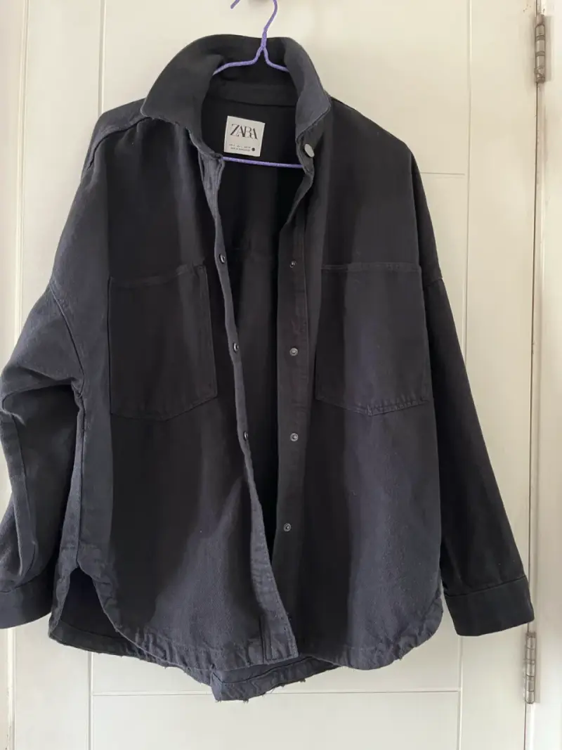 Camisa oversize negra Zara para mujer