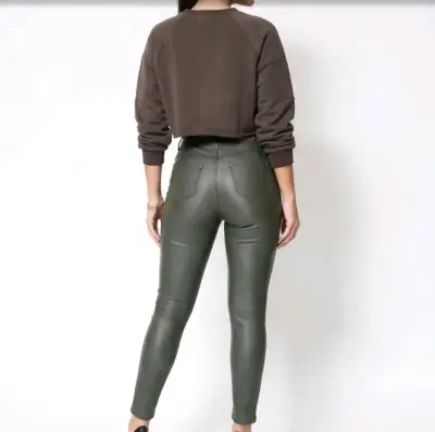 Pantalón ecocuero tiro alto talla 40 - miniatura 3