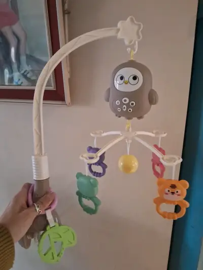 Movil de bebe ,mecedora de bebe y cuna colecho - miniatura 1