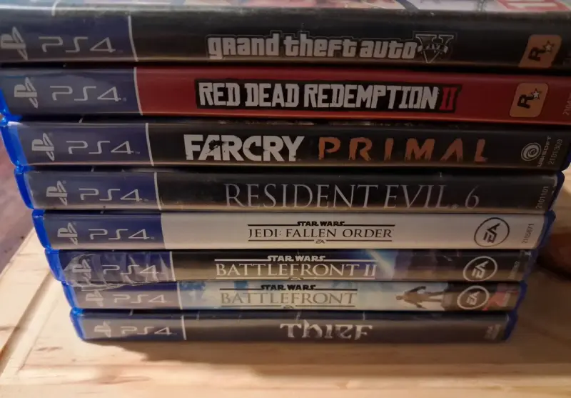 Colección de juegos PS4 variados