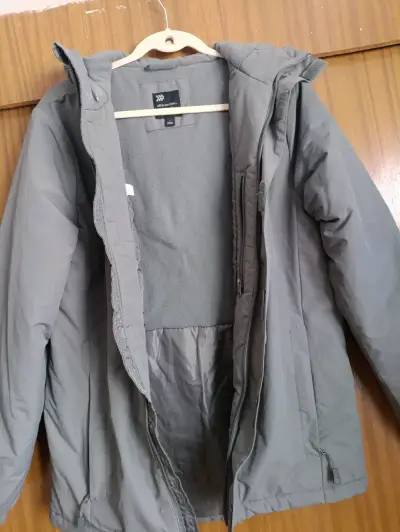 Parka impermeable gris con capucha - miniatura 2