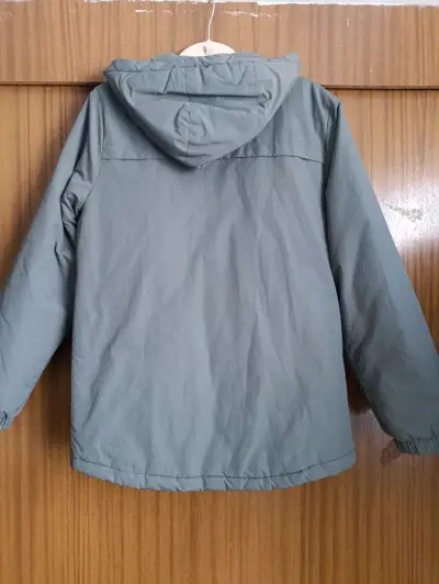Parka impermeable gris con capucha - miniatura 4