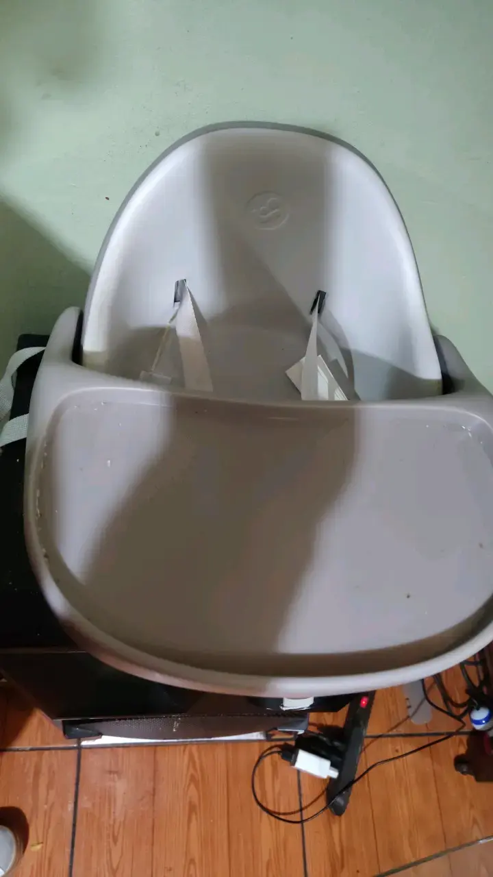 Silla de comer para bebé gris