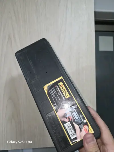 Calibrador digital Utool con estuche - miniatura 2