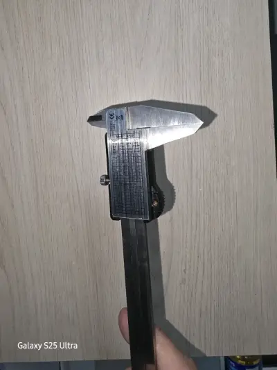 Calibrador digital Utool con estuche - miniatura 4