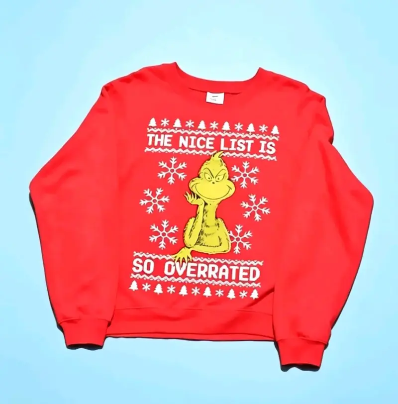 Polerón navideño rojo con diseño Grinch