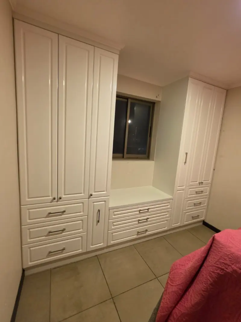 Muebles personalizados con iluminación LED - 2