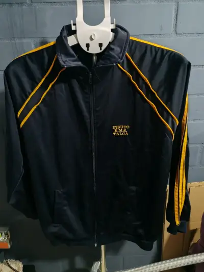 Ropa de colegio - miniatura 4