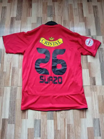 Camiseta de fútbol Colo-Colo roja Umbro - miniatura 2
