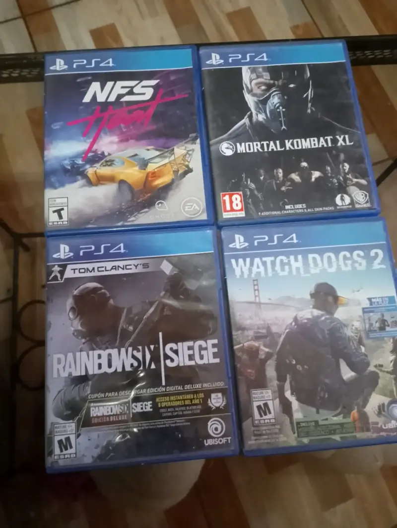 Lote de 4 juegos PS4: NFS, Mortal Kombat, Rainbow Six, Watch Dogs