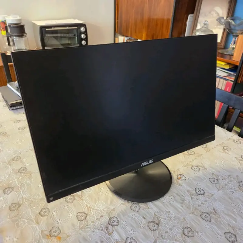 Monitor ASUS vp249 de 24 pulgadas en buen estado - 1