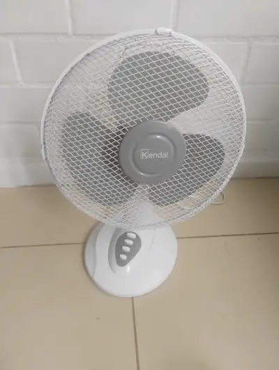 Ventilador de mesa Kendal blanco - miniatura 1