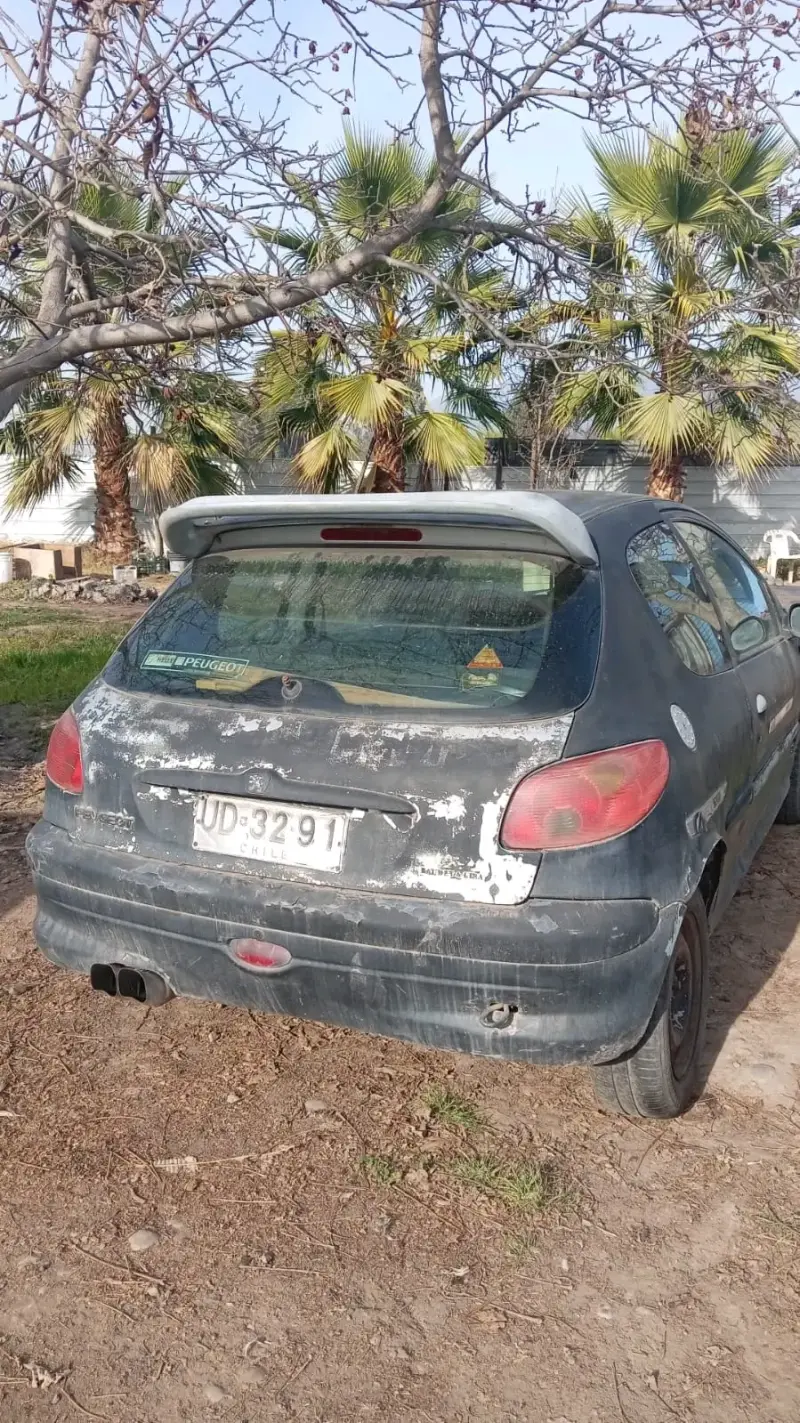 Peugeot hatchback en estado usado - 1