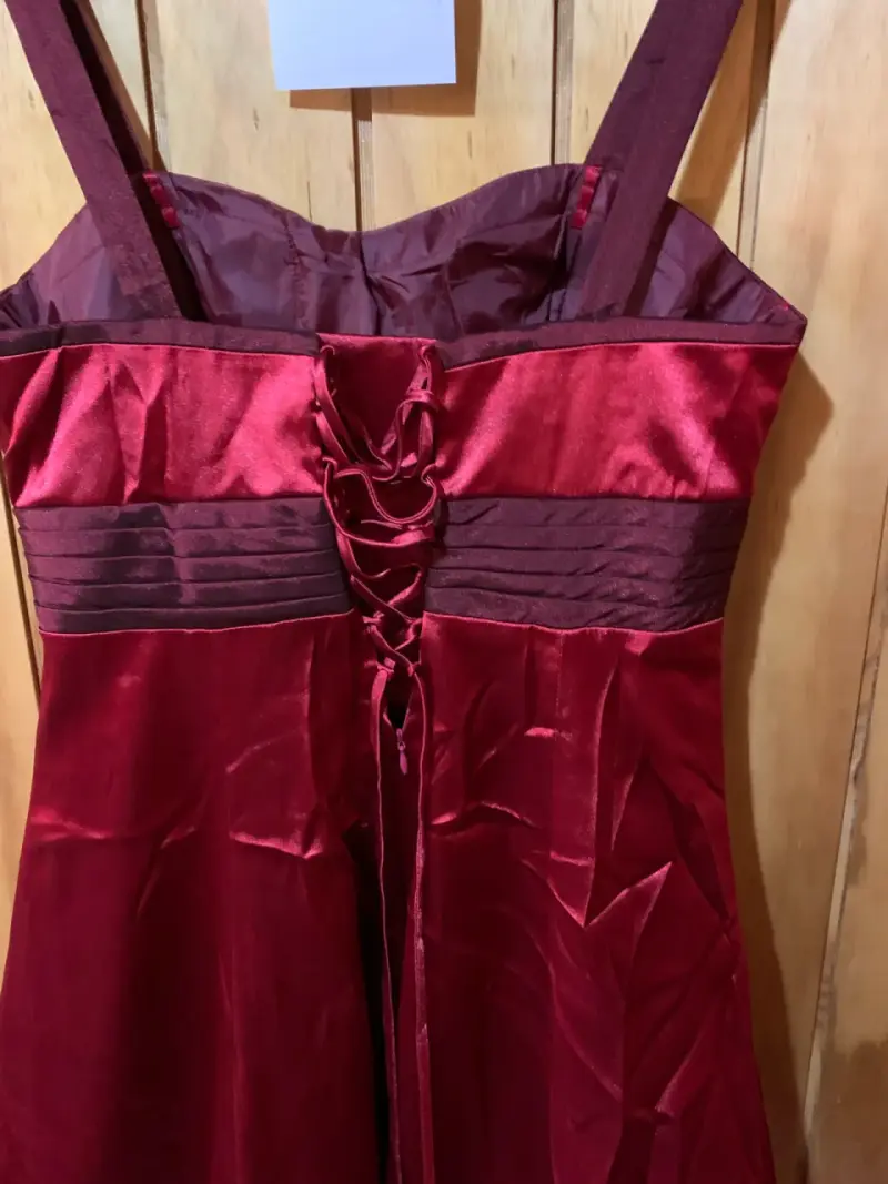 Vestido de fiesta rojo con tirantes talla 42-44 - 3