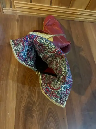 Botas rojas de cuero marca D-pie número 38 - miniatura 4
