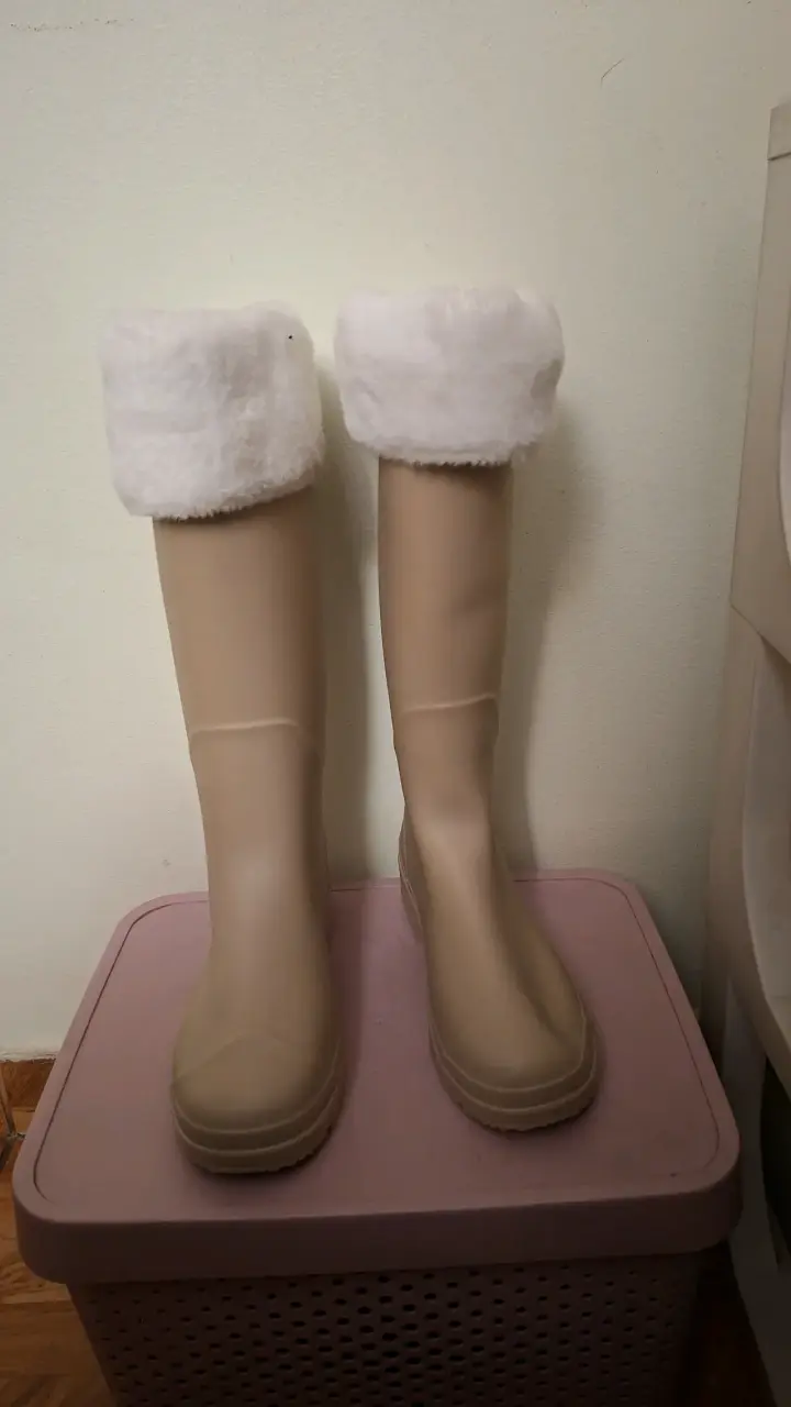 Botas de lluvia beige con chiporro - 1