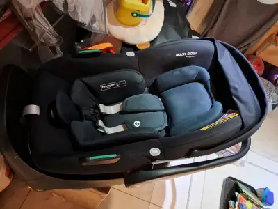 Silla de auto Maxi-Cosi Pebble S negra - miniatura 1
