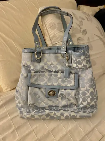 Bolso Coach azul con diseño clásico original - miniatura 1