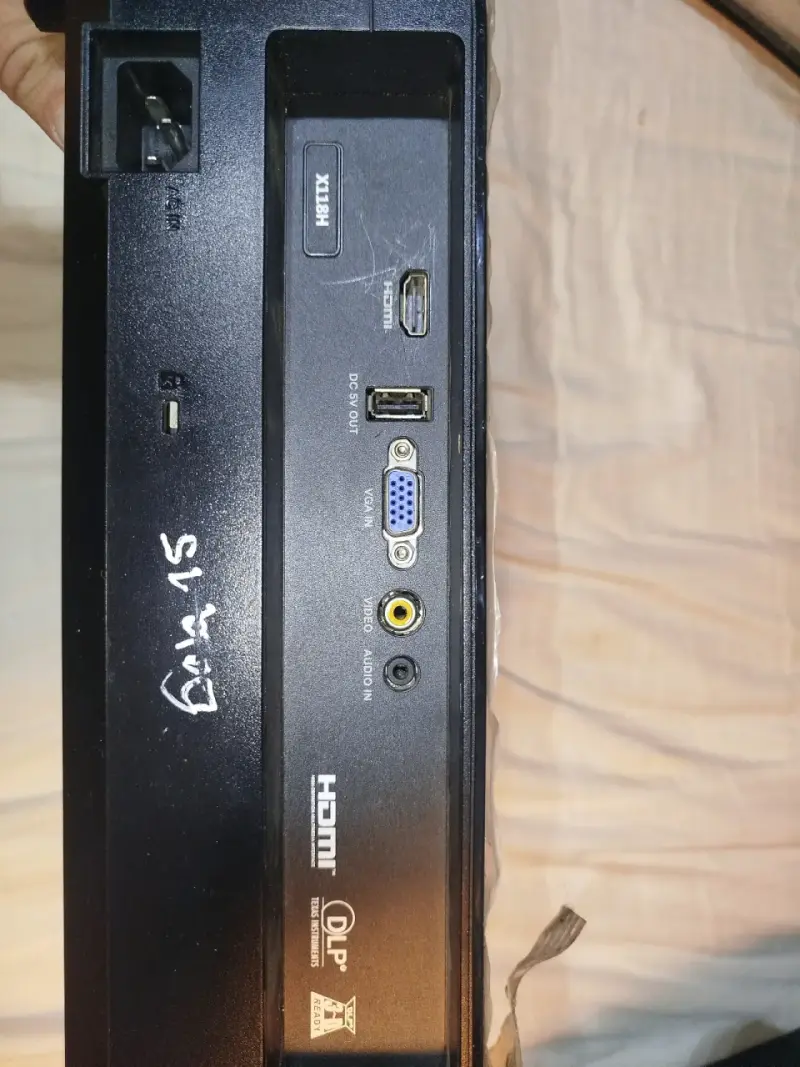 Proyector Acer en buen estado - 3