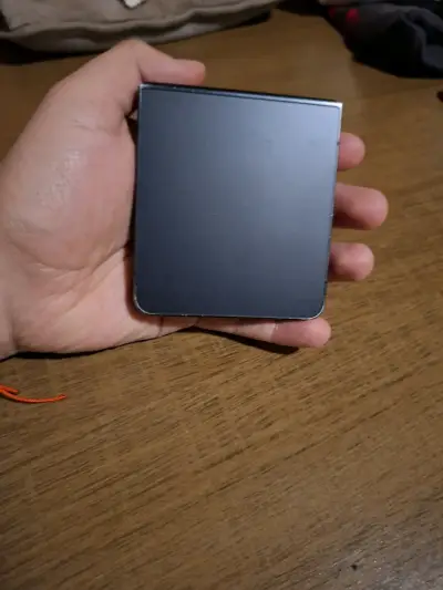 VoP Samsung Z Flip 7 - miniatura 5