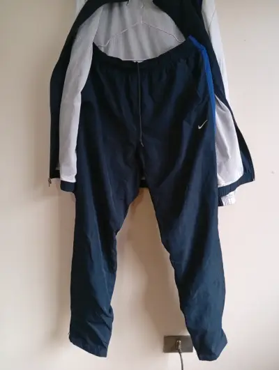 Conjunto deportivo Nike noventero - miniatura 1