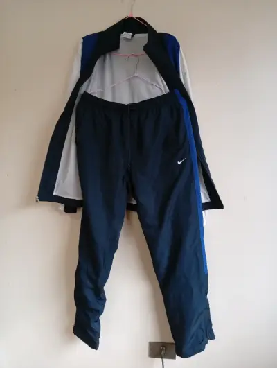 Conjunto deportivo Nike noventero - miniatura 3