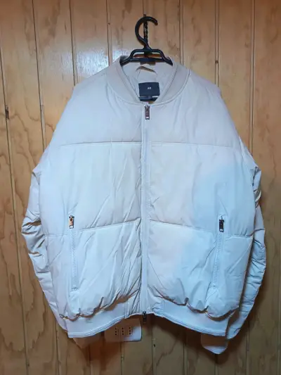 Chaqueta acolchada beige H&M para hombre - miniatura 1