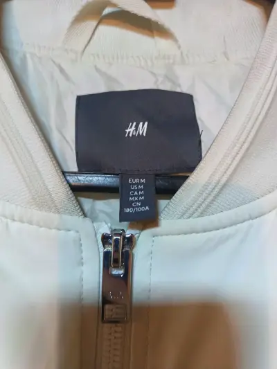 Chaqueta acolchada beige H&M para hombre - miniatura 3