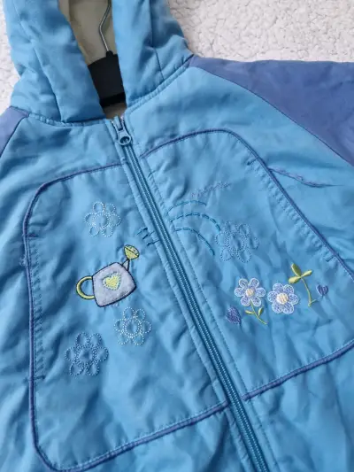Térmico de bebé azul con capucha - miniatura 2