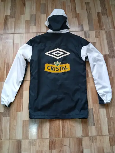 Cortaviento Umbro Colo-Colo negro y blanco - miniatura 4