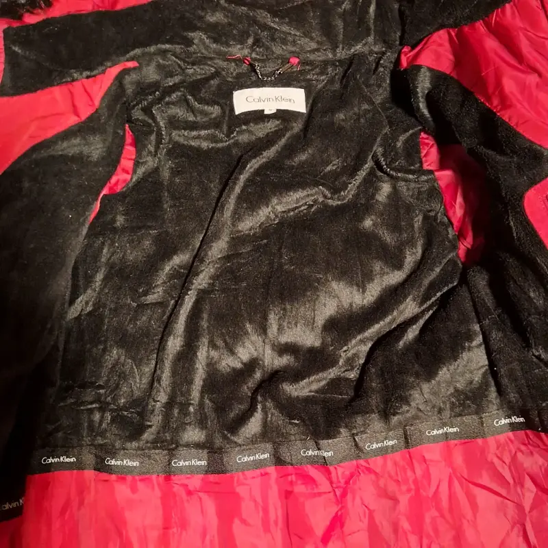 Parka Calvin Klein Roja con capucha - 2