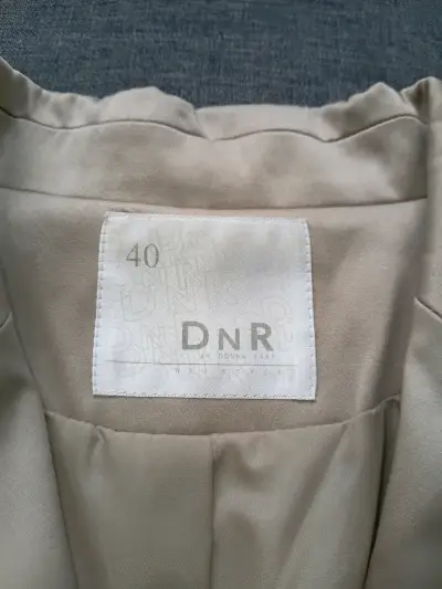 Traje Blazery pantaloón beige DNR para mujer - miniatura 3