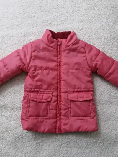 Chaqueta infantil acolchada rosada - miniatura 1