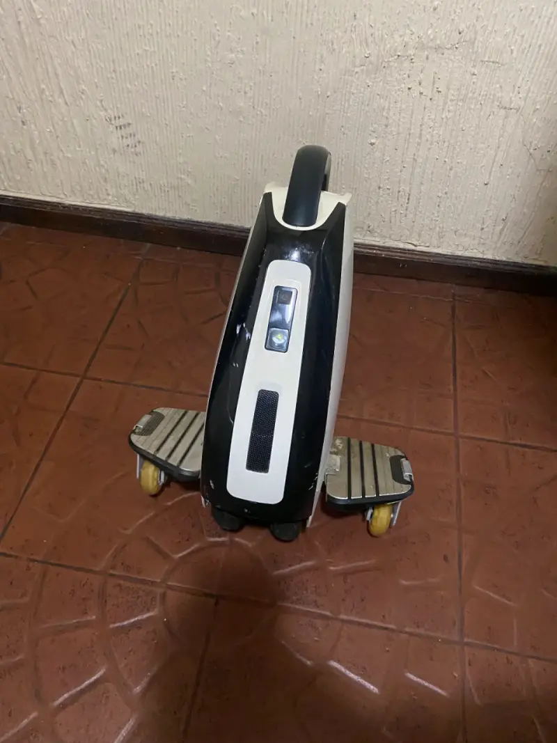 Monociclo eléctrico Ninebot One S2 usado - 3