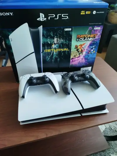 Consola PS5 Digital Edition con dos controles - miniatura 1