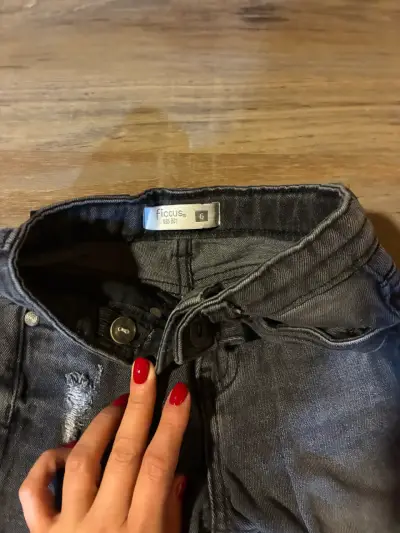 Conjunto infantil de polerones y jeans talla 6 - miniatura 4