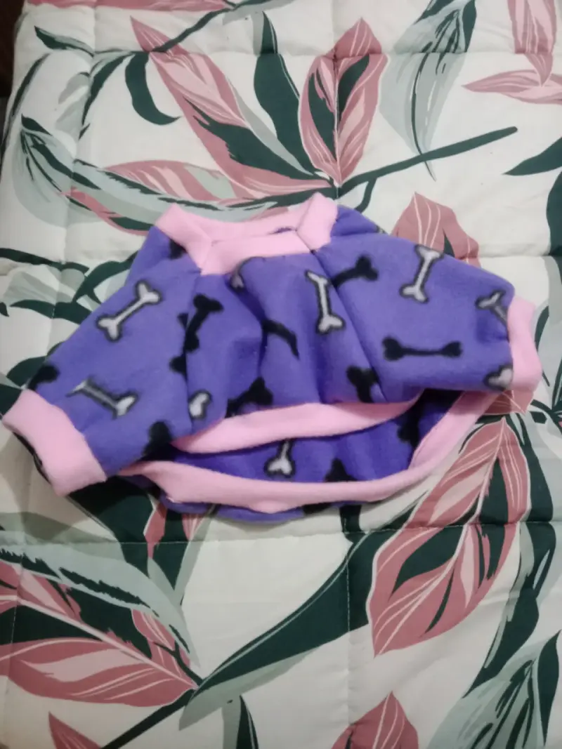 Abrigo polar para perro con diseño de huellas - 3