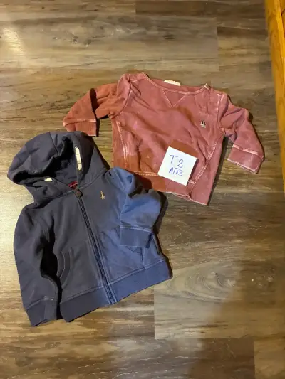 Conjunto de polerones talla  2 años - miniatura 1