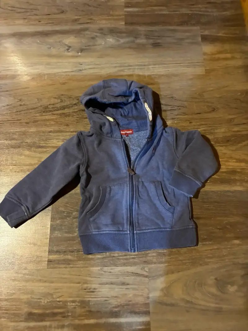 Conjunto de polerones talla  2 años - 3